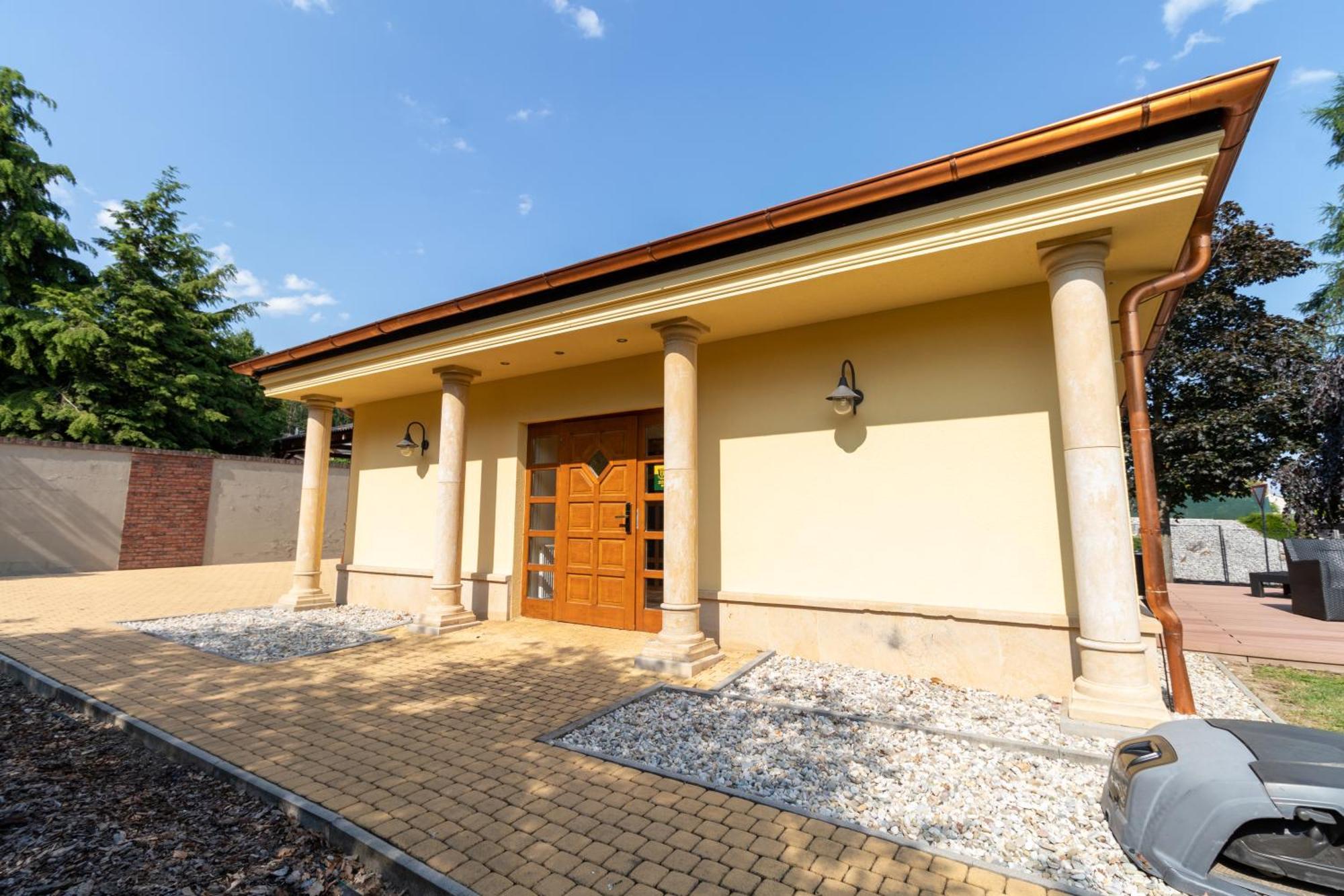 Hotel Resort Lovecka Basta Strakonice Luaran gambar