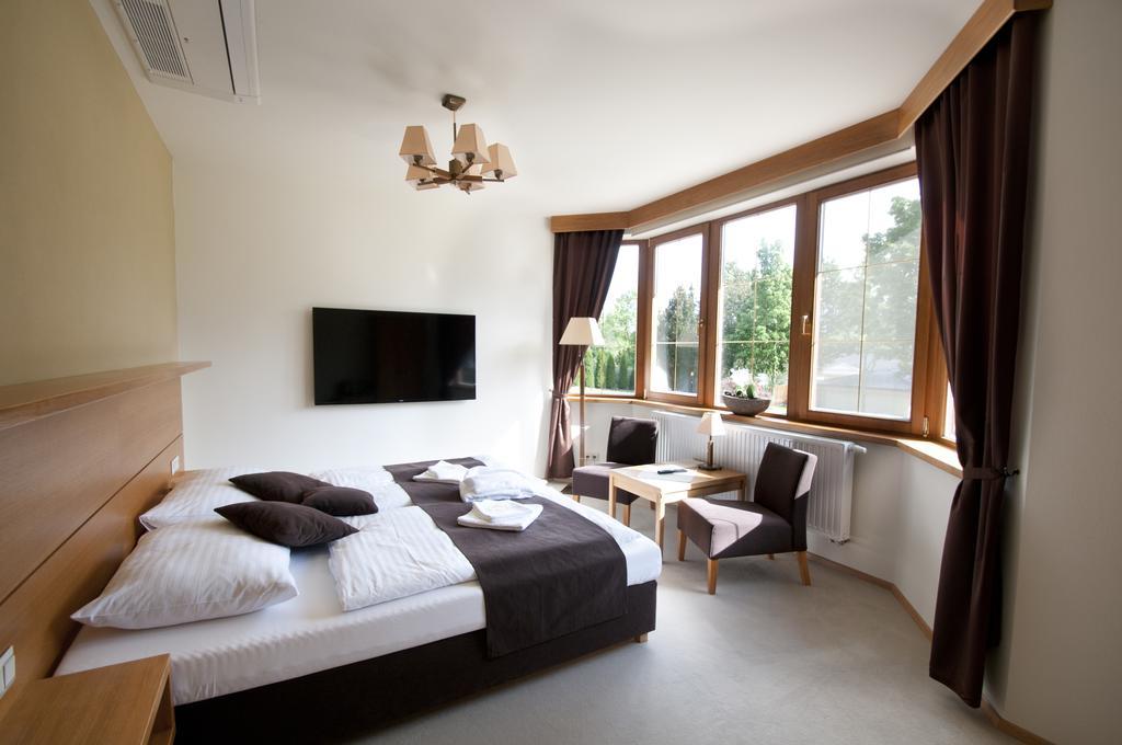 Hotel Resort Lovecka Basta Strakonice Luaran gambar