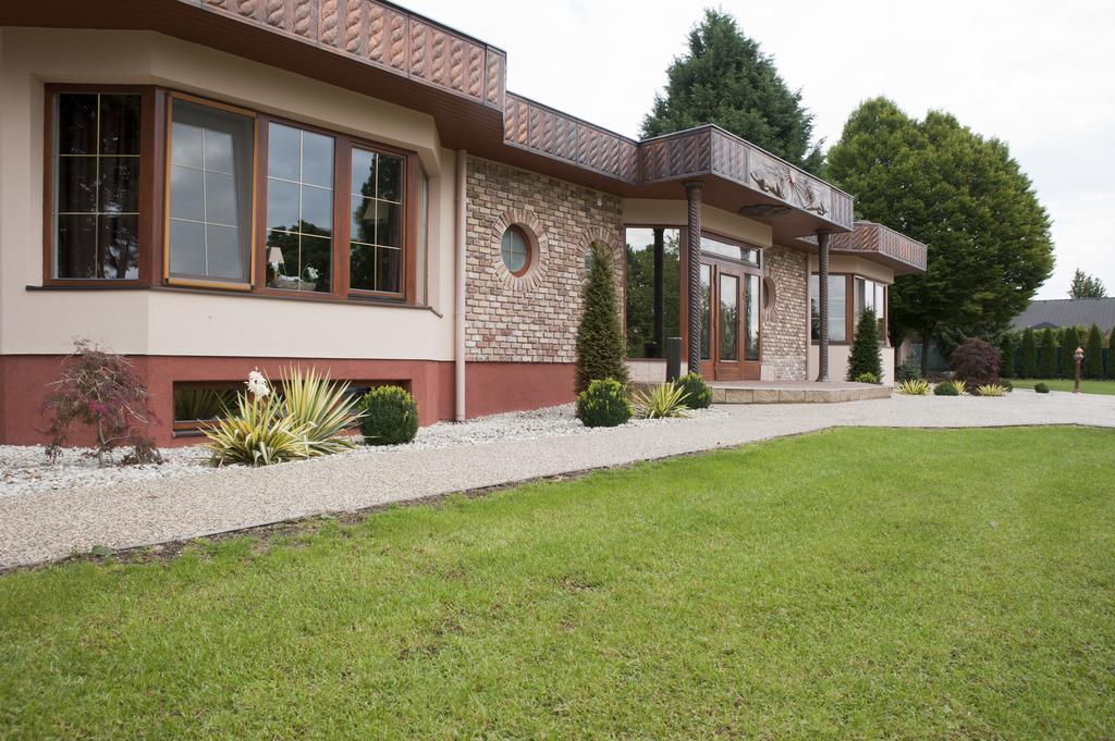 Hotel Resort Lovecka Basta Strakonice Luaran gambar