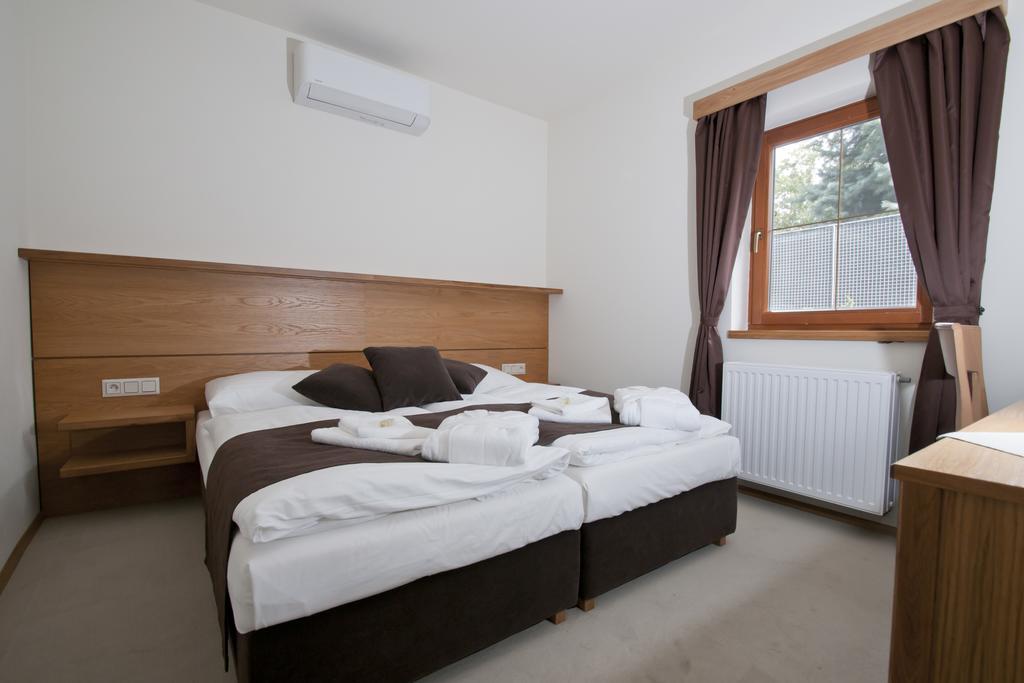 Hotel Resort Lovecka Basta Strakonice Luaran gambar